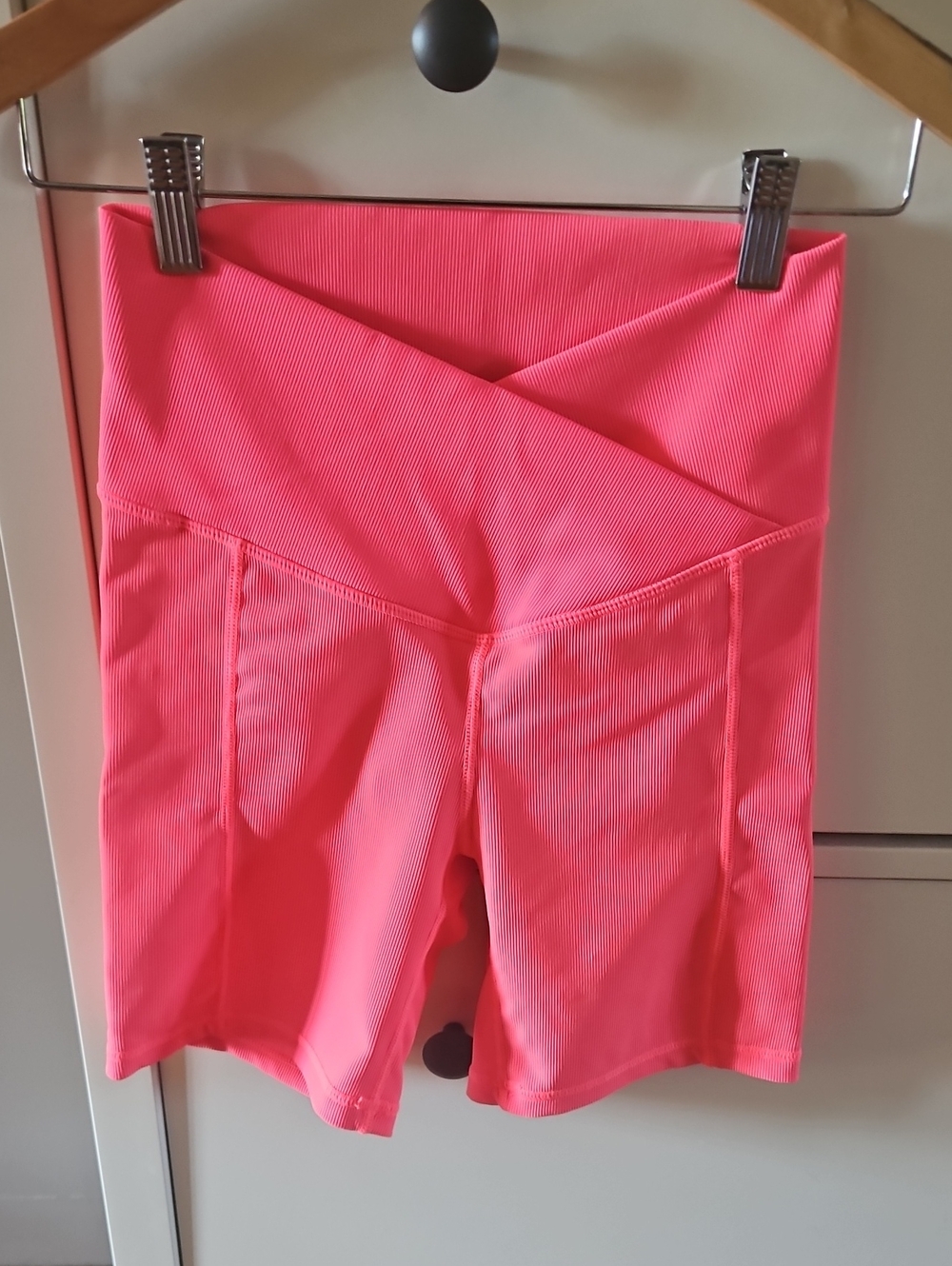 Wilo The Label High-Rise Women's Bike Shorts in Neon Coral Pink Size Small